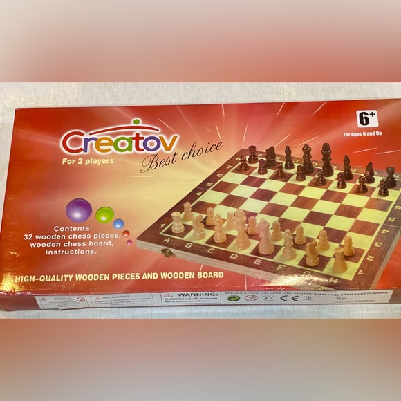 Chess Board Game 32 Wooden Pieces Vintage Wooden Board Man Cave Decor New - Picture 5 of 6